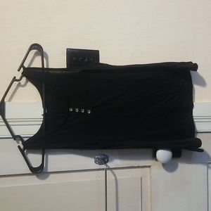 Black tank top with 4 buttons, M